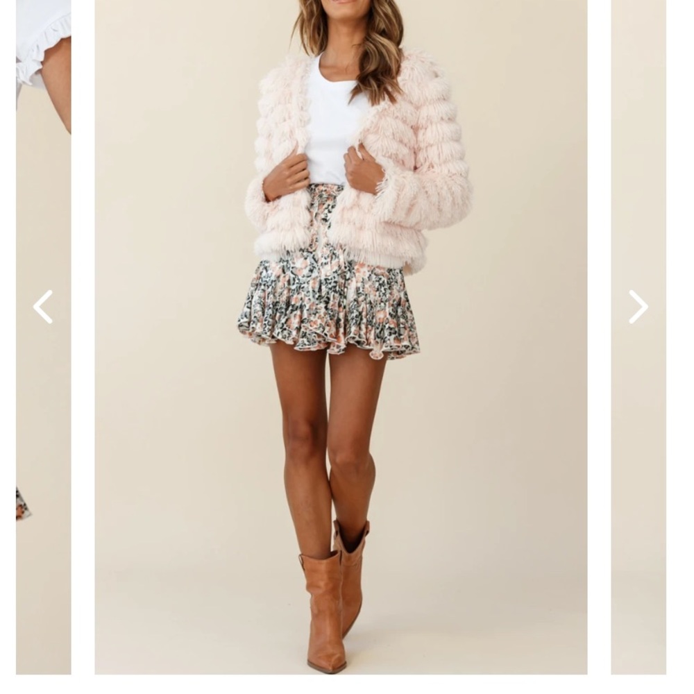 Flouncy leopard print skirt